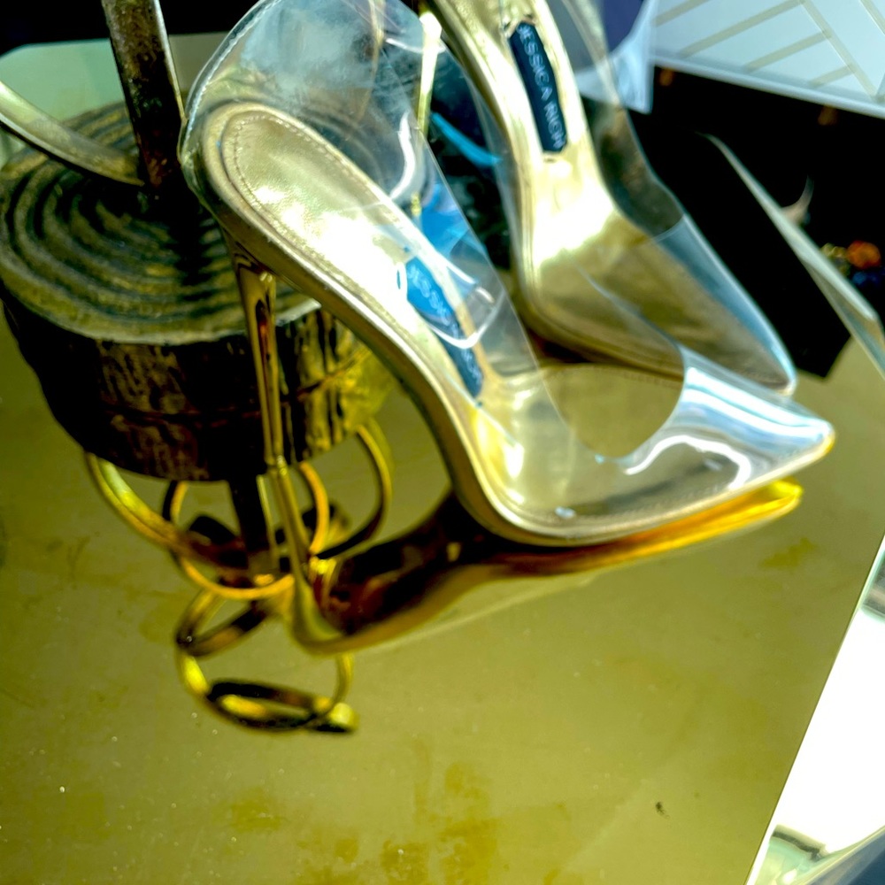 Jessica Rich Love Pump gold size 7